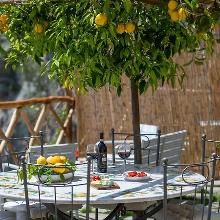 Briganti Seaview Terrace Nocleg ze śniadaniem Positano