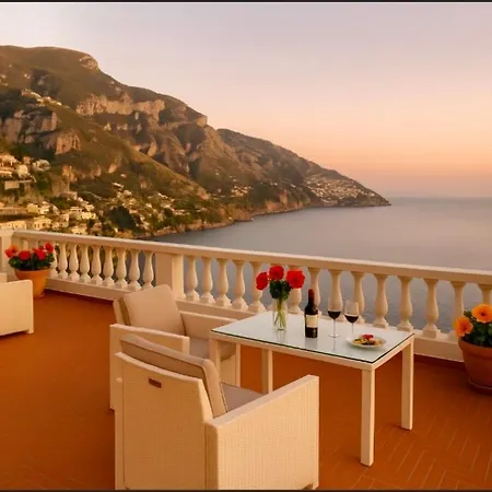 Briganti Seaview Terrace Positano