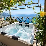 Briganti Exclusive Seaview Terrace Bed & Breakfast