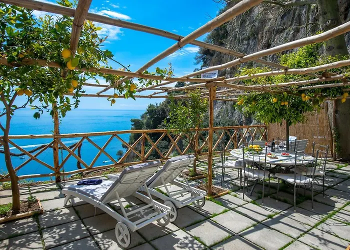 Briganti Seaview Terrace