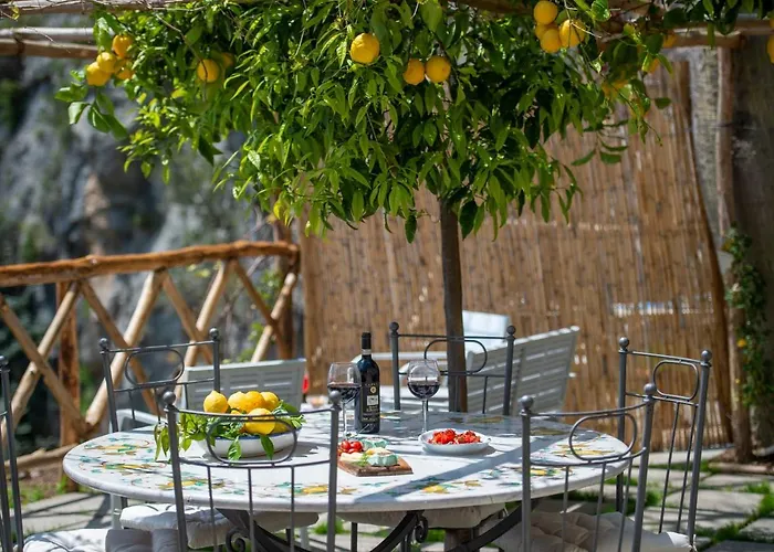 Briganti Seaview Terrace Bed & Breakfast Positano