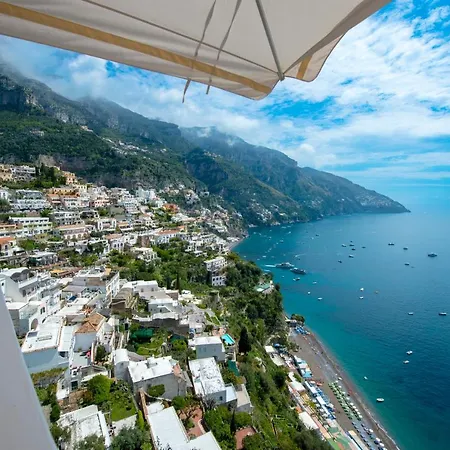 Briganti Seaview Terrace 4*