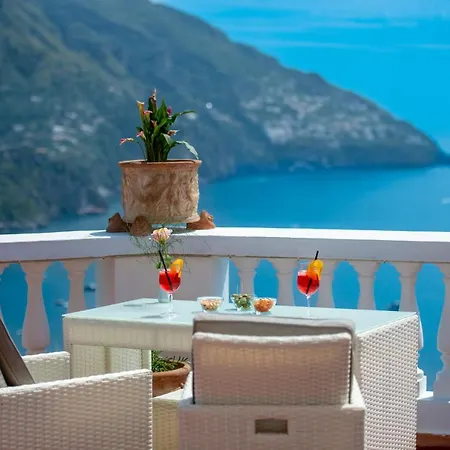 Briganti Seaview Terrace 4* פוזיטנו