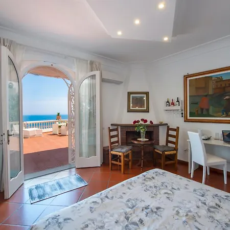 Briganti Seaview Terrace לינה וארוחת בוקר פוזיטנו